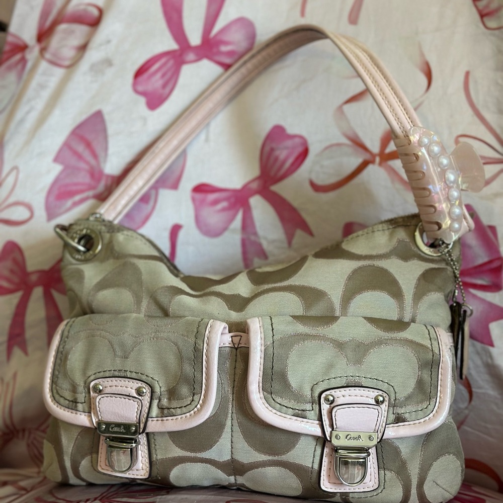 Coach Poppy signature shoulder bag